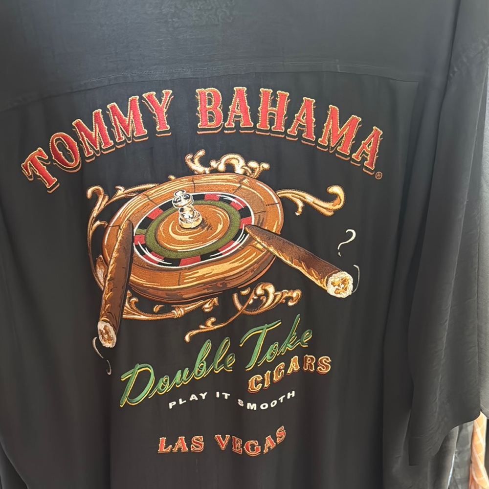 Tommy Bahama Black Casual Button Down Shirt with Graphic RARE embroidered Design